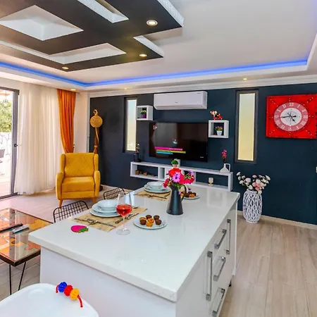 Yagmur Uezuemlue Villa Kaş