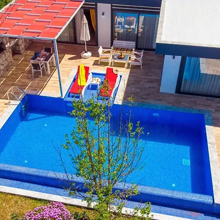 Yagmur Uezuemlue Villa Kas